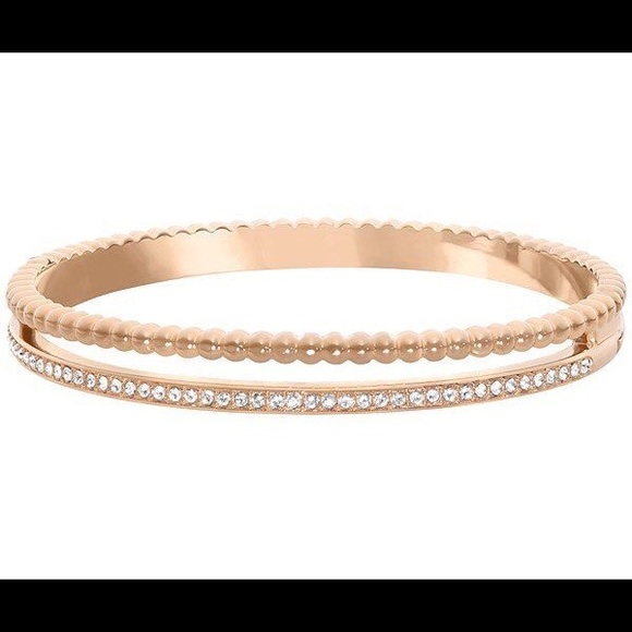 STILL IN BOX NEVER BEEN WORN Swarovski Bangle - Picture 2 of 6